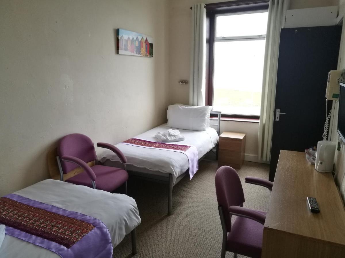 Westleigh Bed & Breakfast Morecambe Bagian luar foto